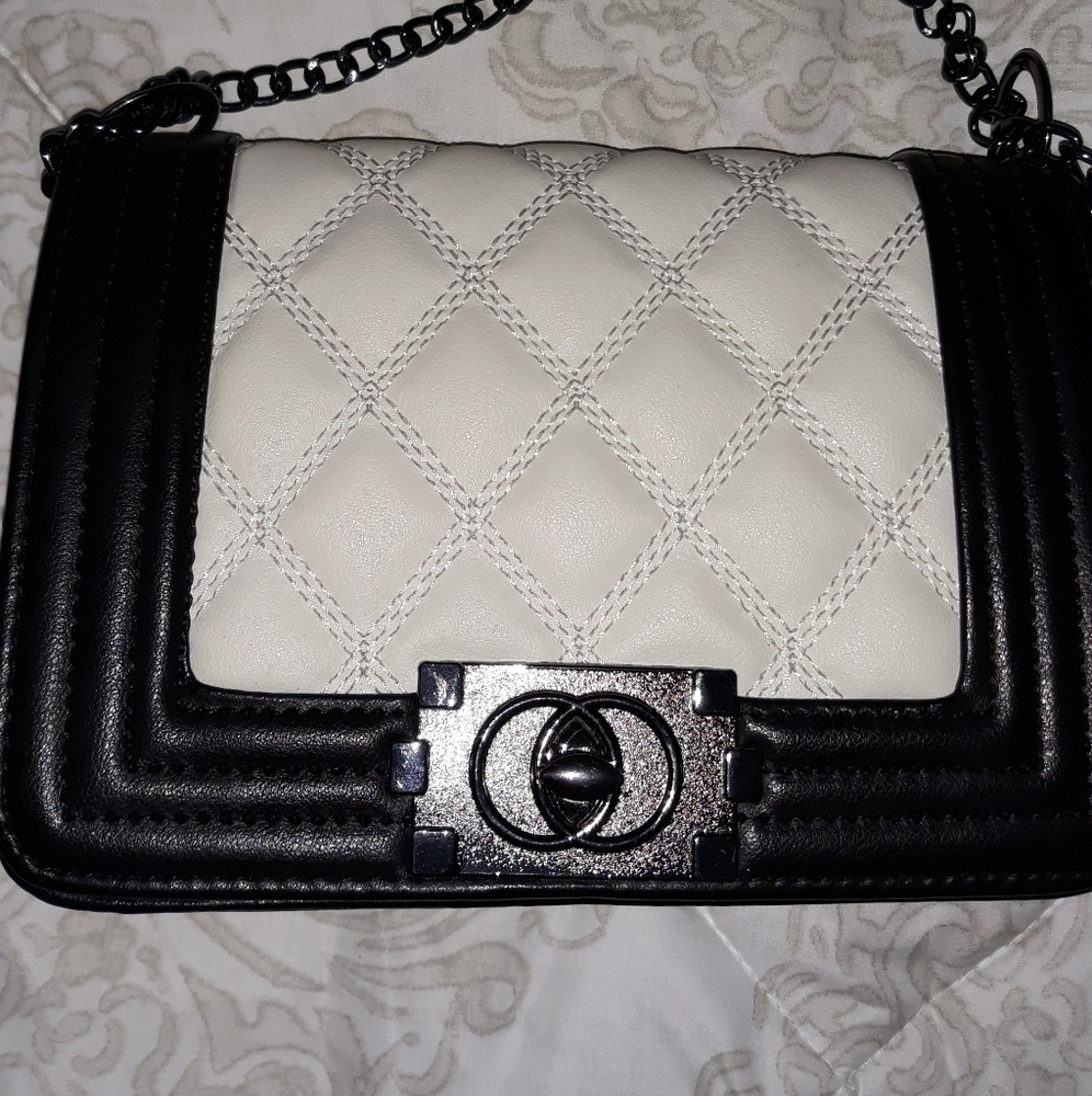 Adorable cross body/handbag